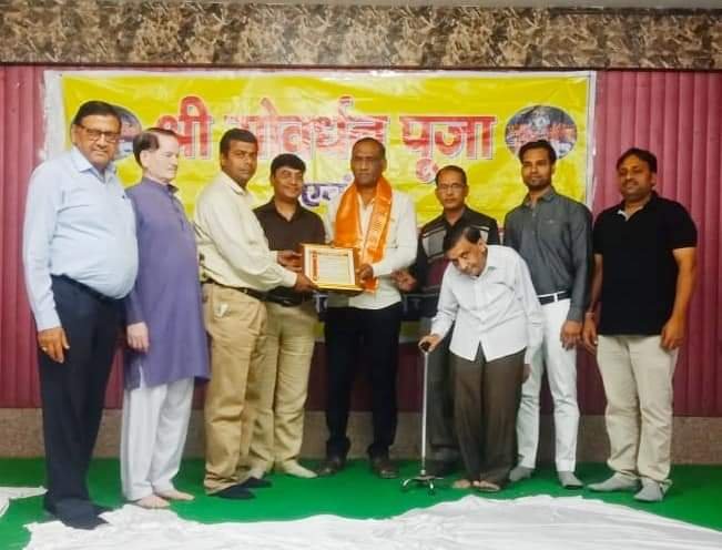 अग्रवाल समिति के दीपक अग्रवाल सम्मानित